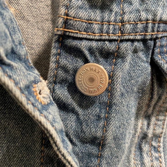 Basic Denim Wax Jean Jacket - Picture 6 of 6